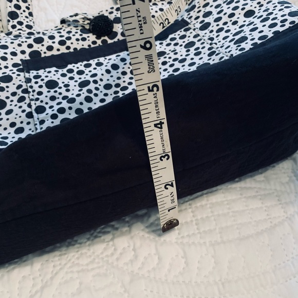 “Polkadot” Shoulder Tote w/ 10 Interior (Vinyl See Tru) Wall Storage Pockets - Picture 10 of 12